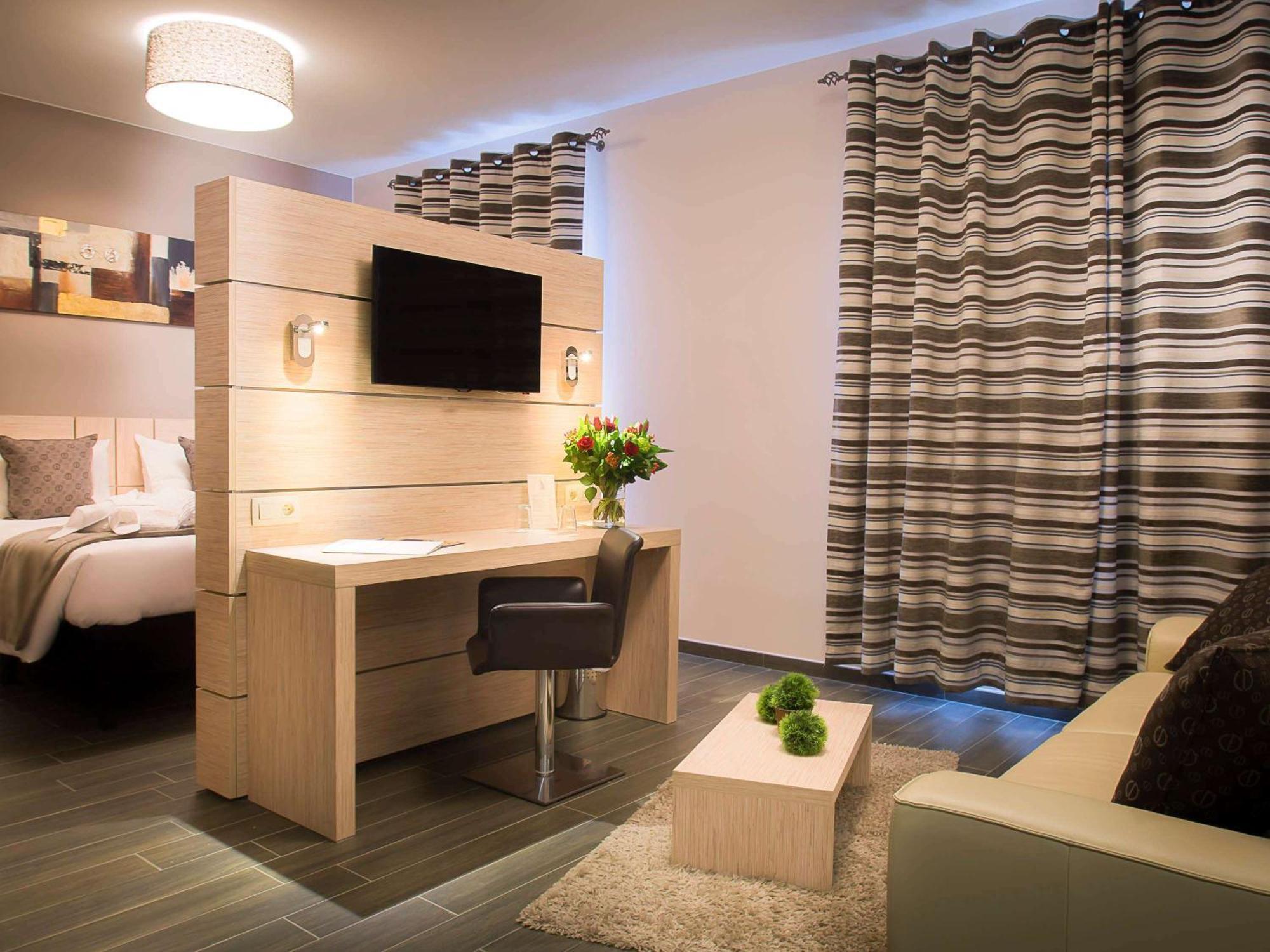 Ibis Styles Charleroi Airport Aero 44 Hotel Exterior photo