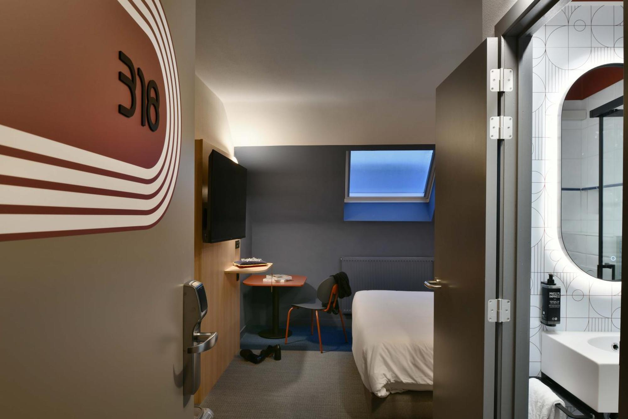 Ibis Styles Charleroi Airport Aero 44 Hotel Exterior photo